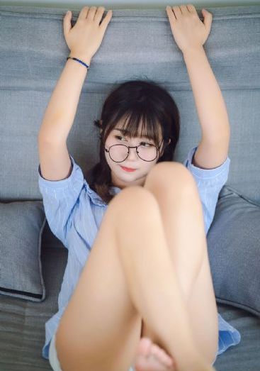 裸体女人与公牛的性行为_超清影视在线观看