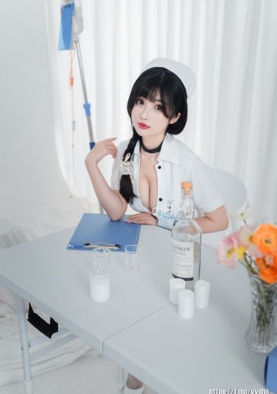 宅宅免费观看完整版_高清迅雷电影在线