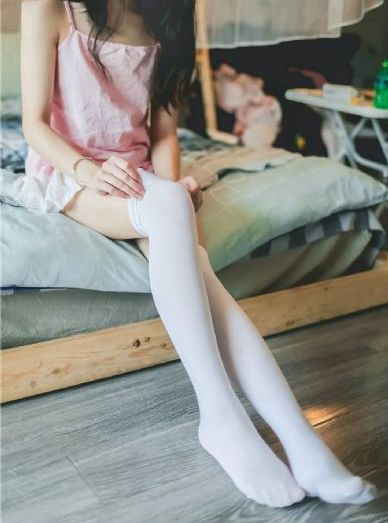 办公室双腿屁股撅起来sp_超清高清迅雷在线观看